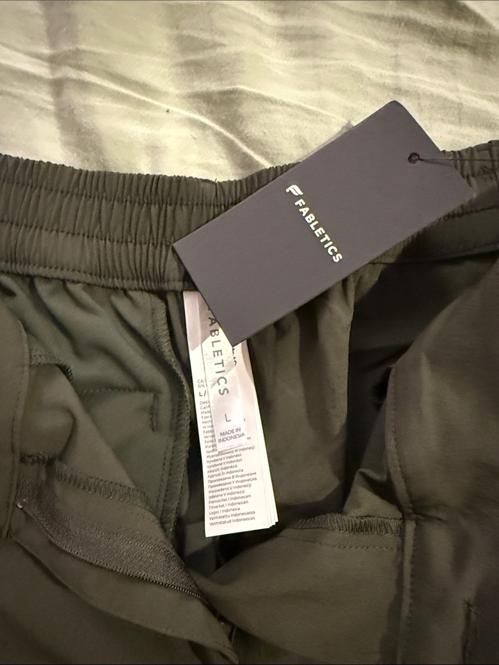 Fabletics Olive Green Active set pants and shirt - Picture 3 of 5